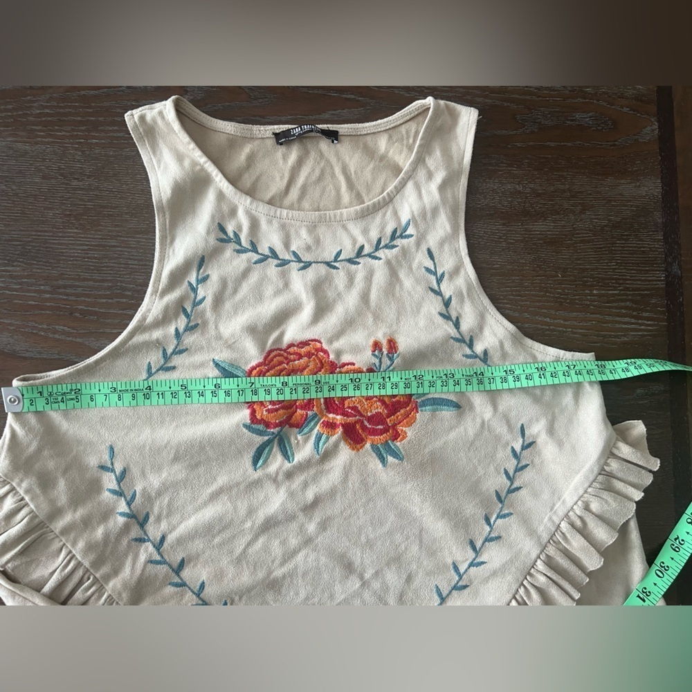Zara Trafaluc Sleveless cropped tank. C052 - Picture 6 of 6